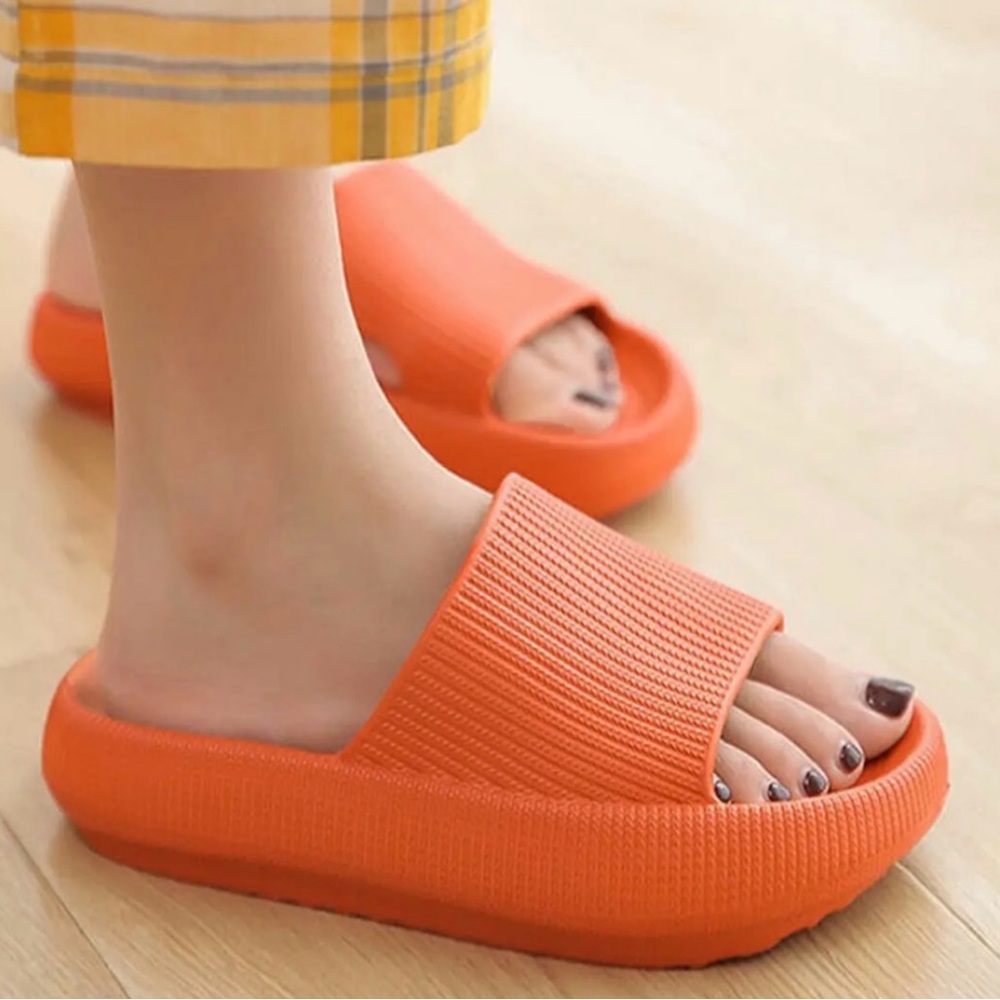 Cloud Slide Coral Orange Slide Sandals